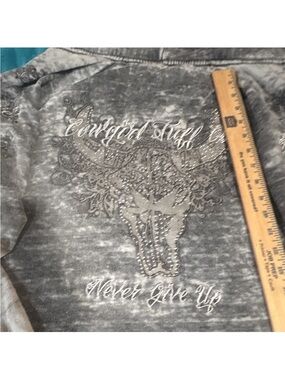 Cowgirl Tuff Gray Embellished Western Skull Tee